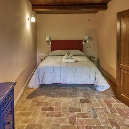 Borgo Incantato Spoleto Farm stay Pompagnano