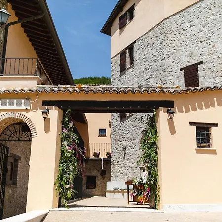 Farm stay Borgo Incantato Spoleto *