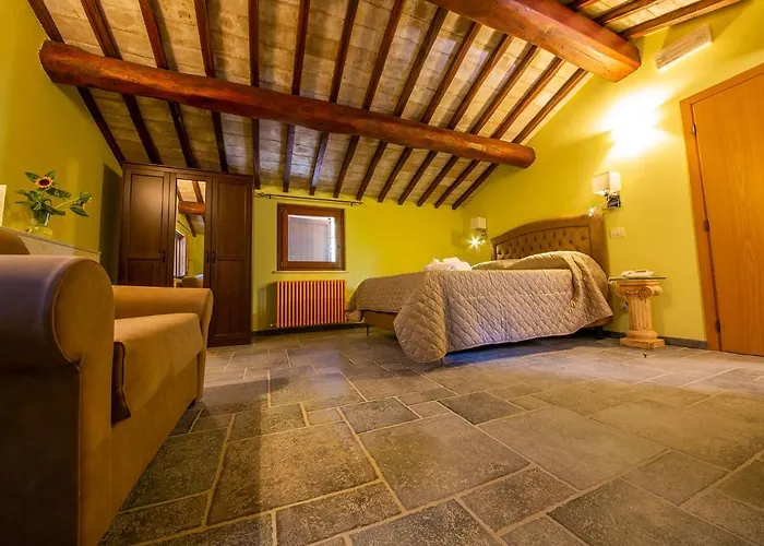 Borgo Incantato Spoleto Alloggio per agriturismo Pompagnano