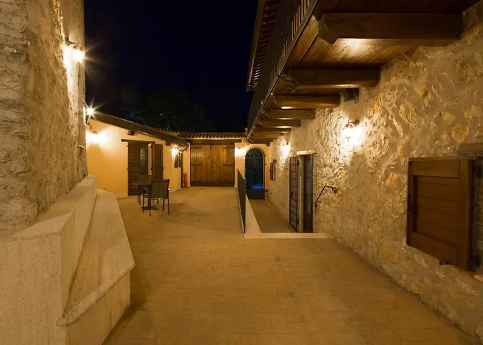 Alloggio per agriturismo Borgo Incantato Spoleto *